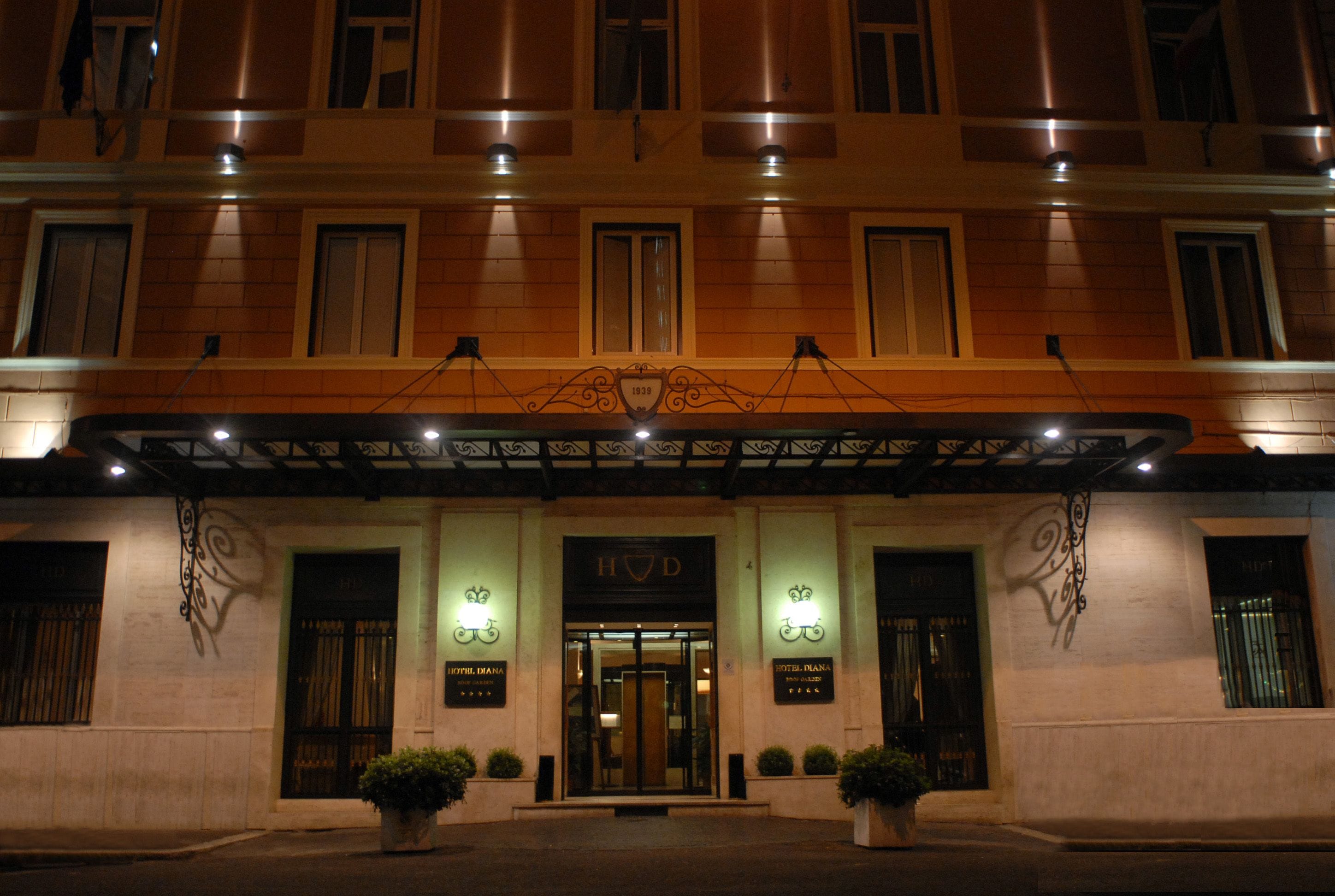 Hotel Diana Roof Garden