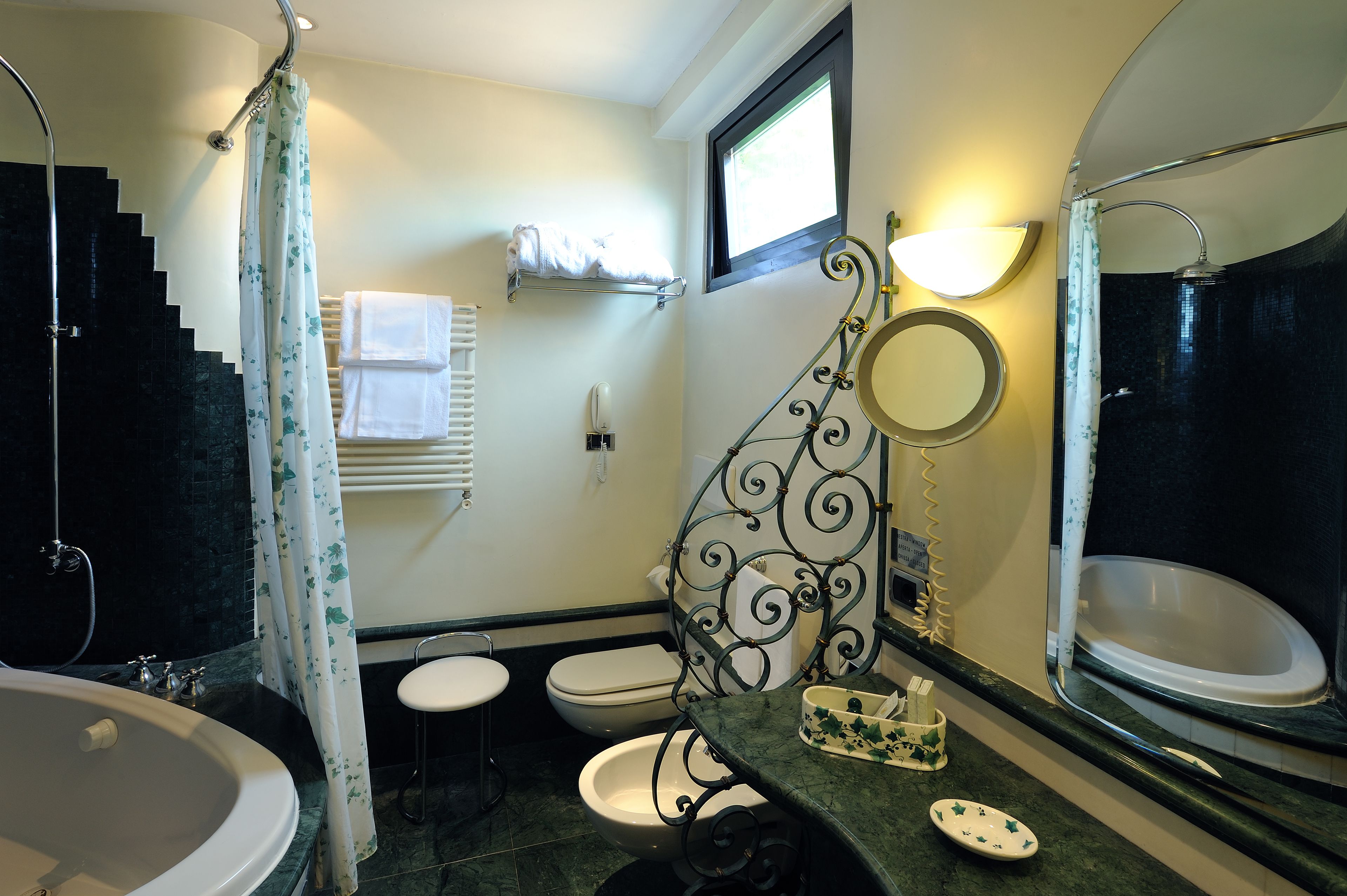 Hotel Farnese