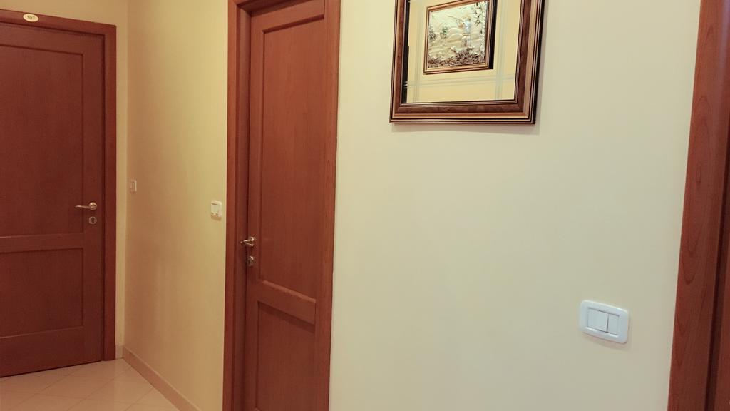Hotel Zhihua