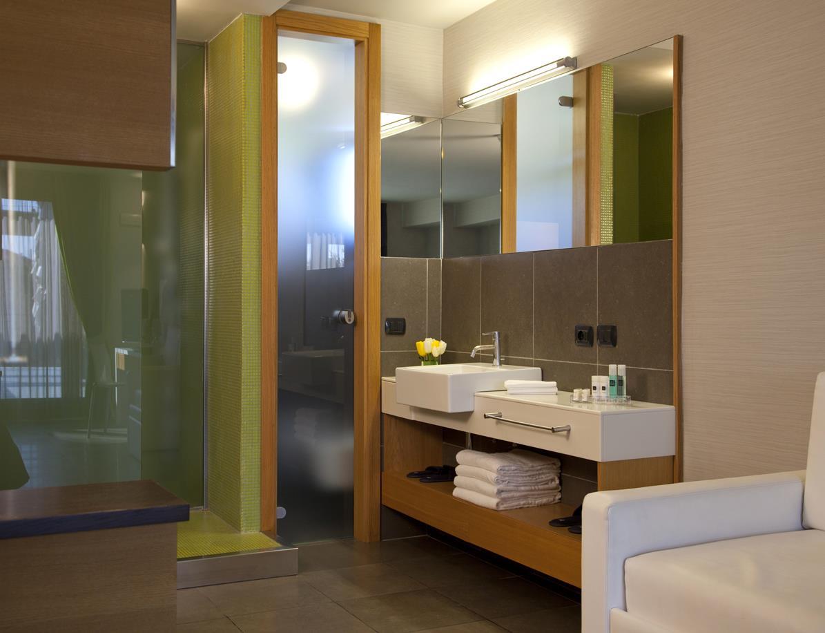 Hotel Zone