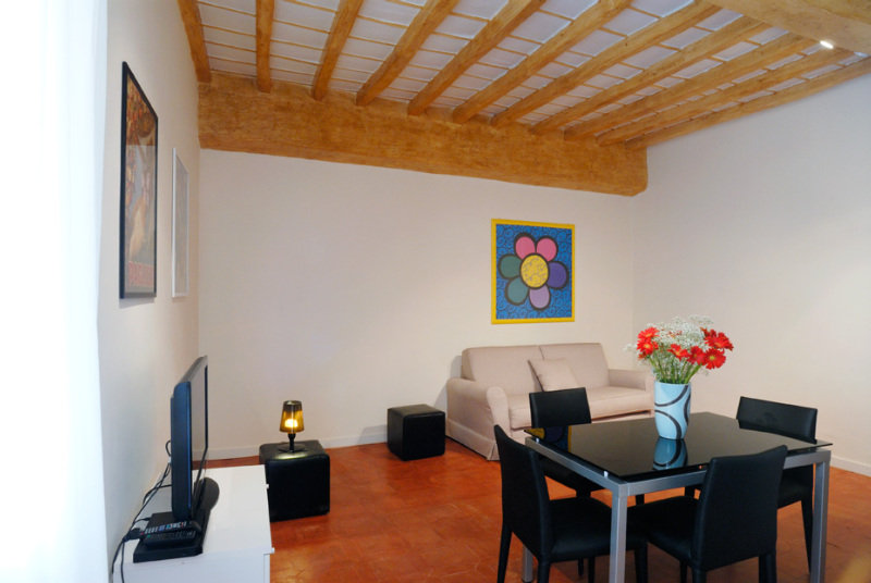 Rome Accommodation Via Giulia Apartments