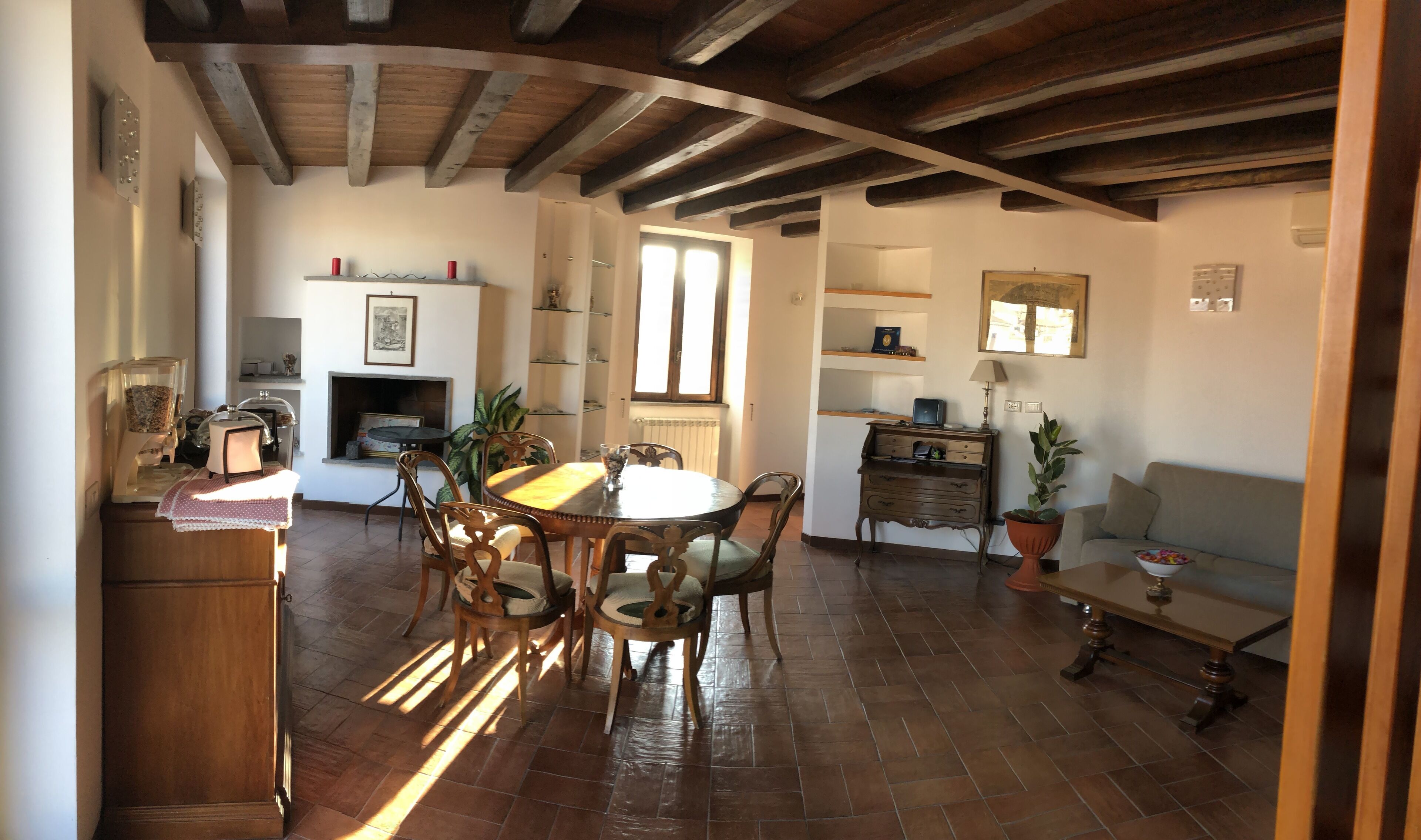 Il Re alla Reginella Guest House