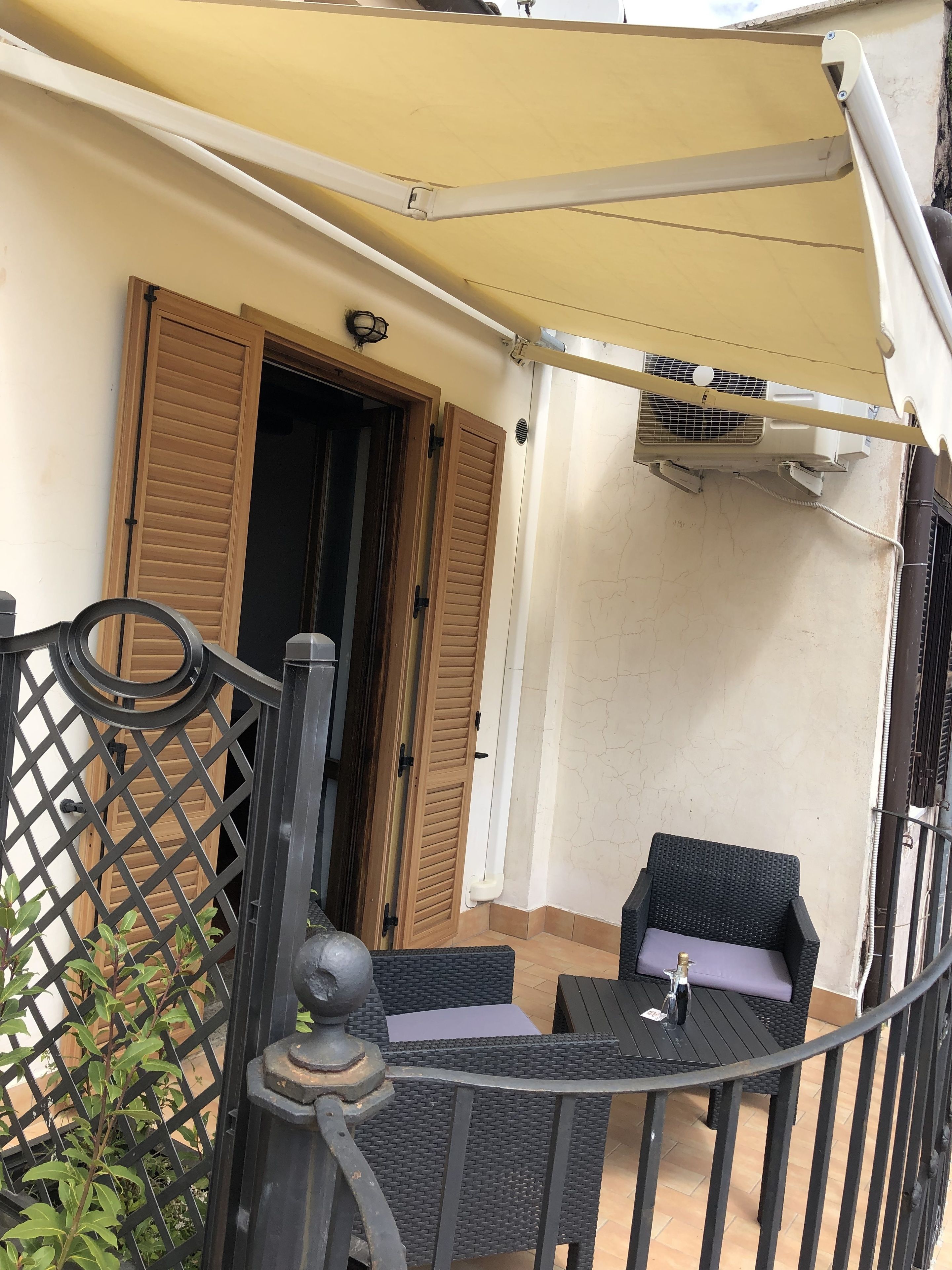 Il Re alla Reginella Guest House