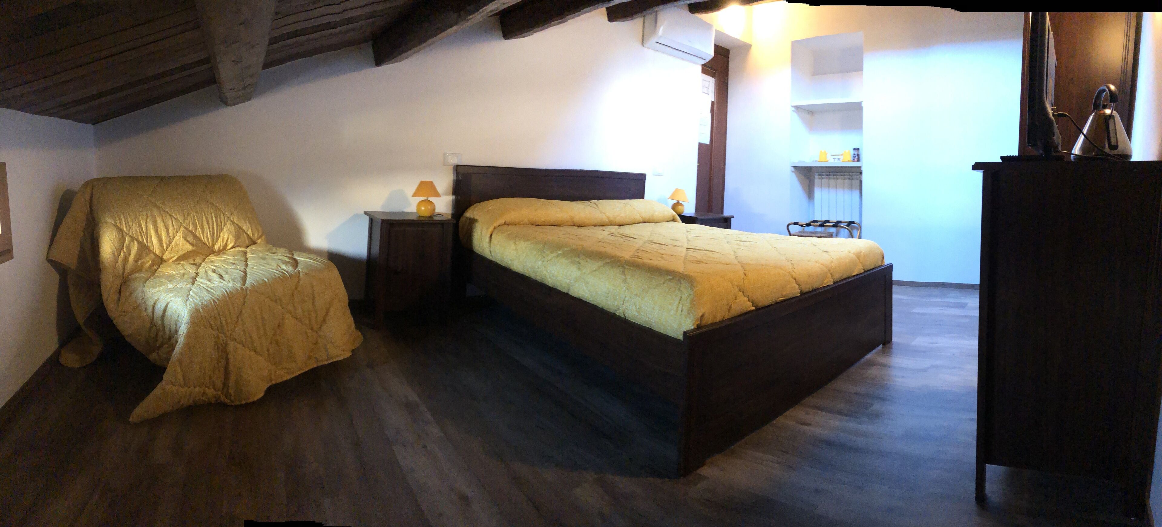 Il Re alla Reginella Guest House