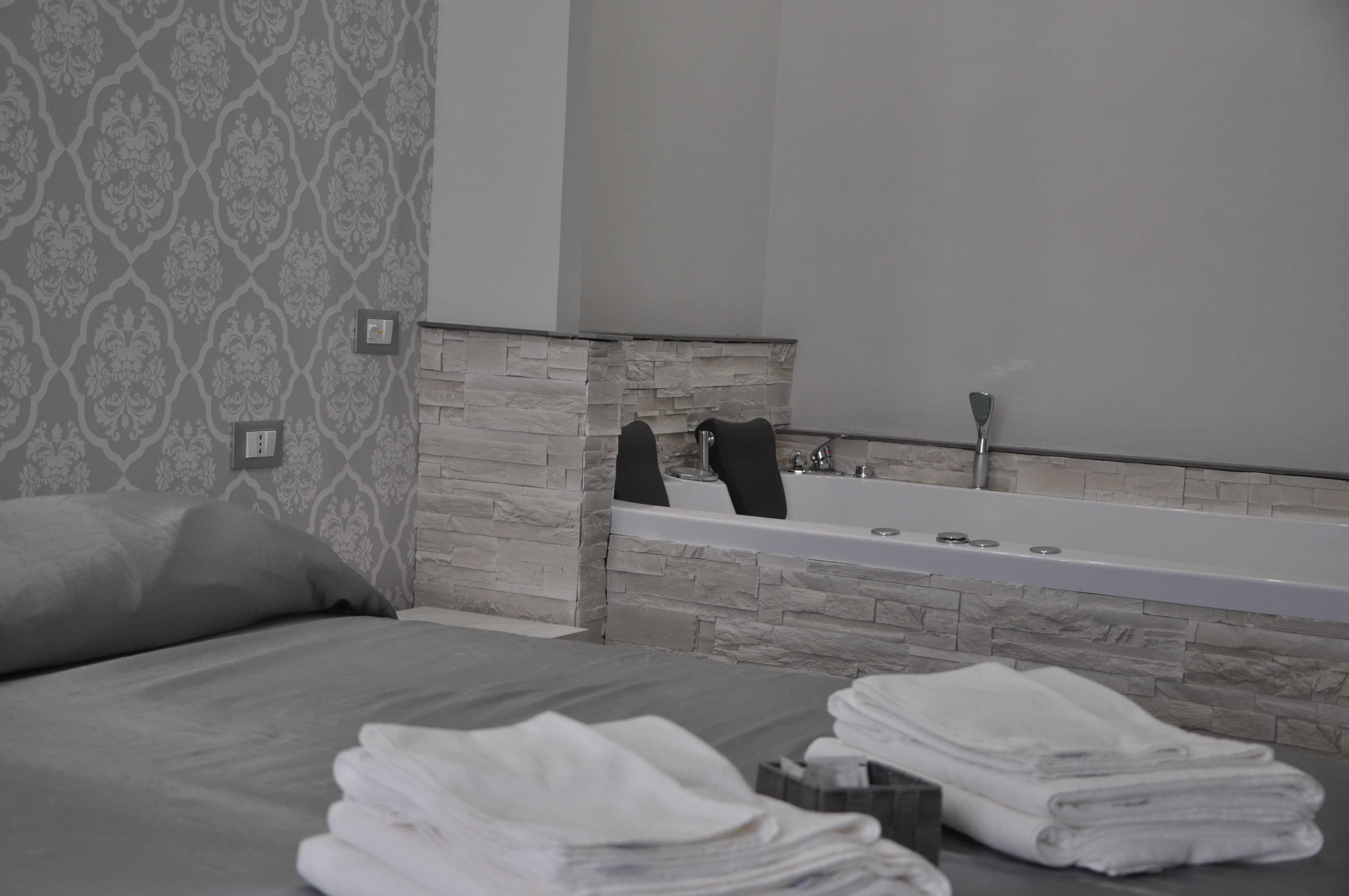 Imperial Suite (Monti)