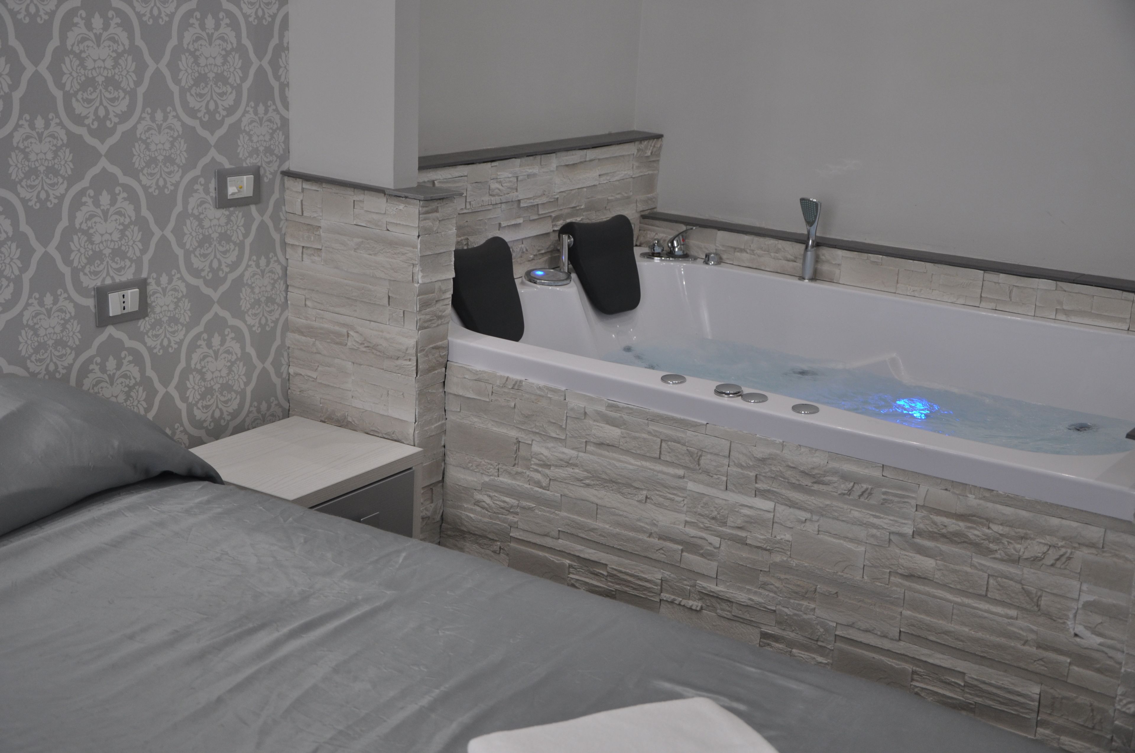 Imperial Suite (Monti)