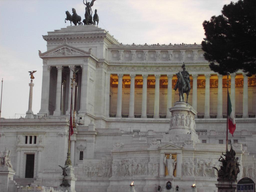 Residenza Sciarra B&B