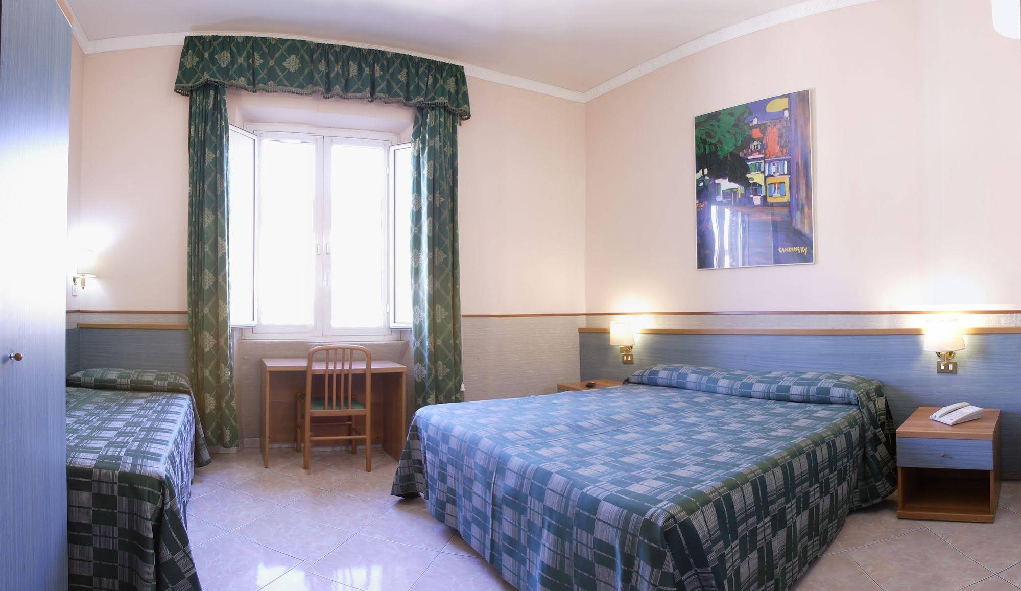 Hotel Lazzari