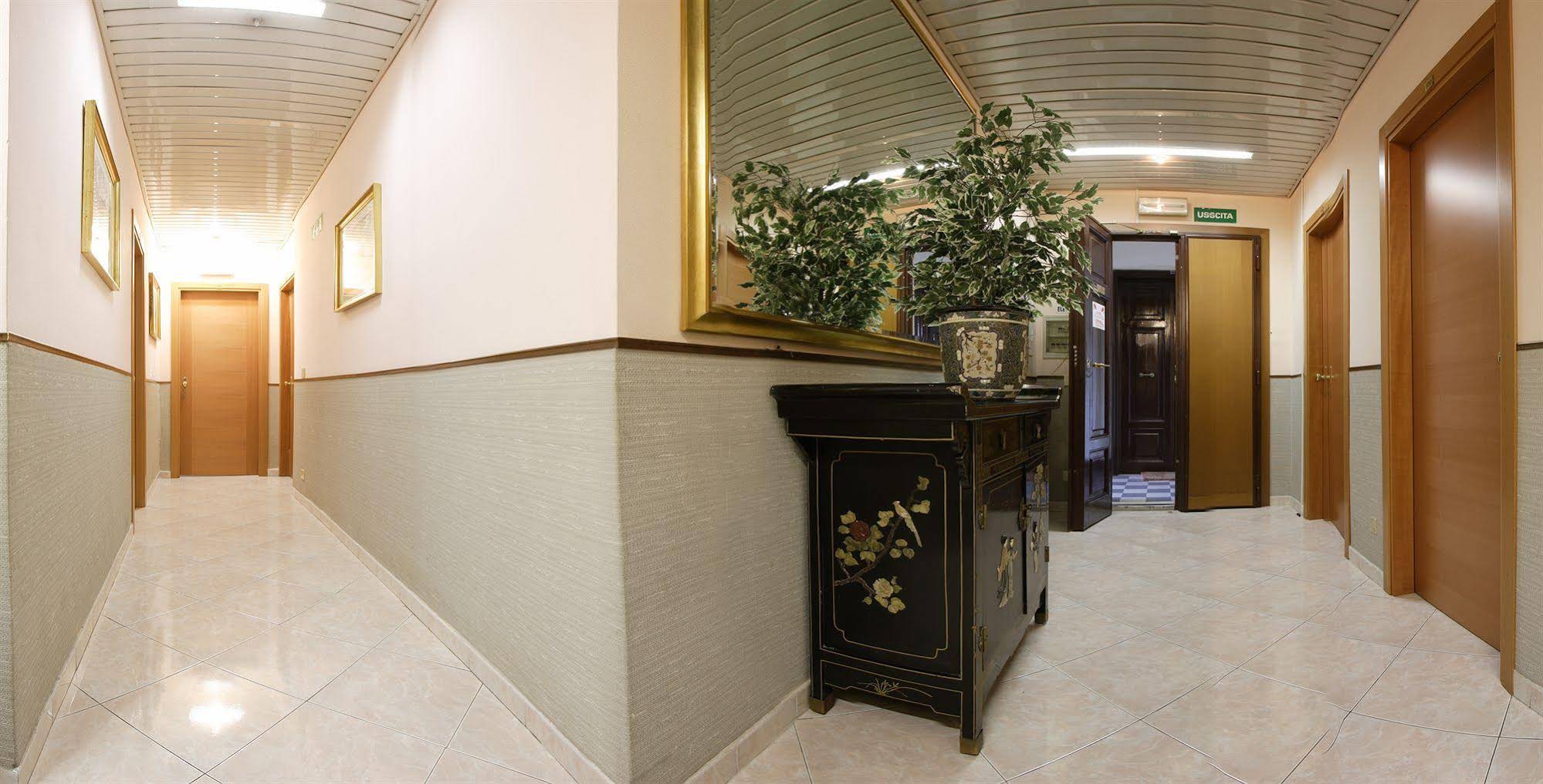 Hotel Lazzari