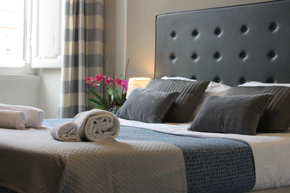 Little Rose Rooms