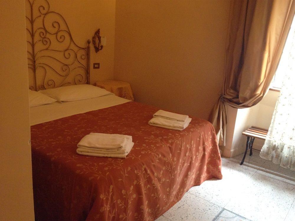 Marta Guest House