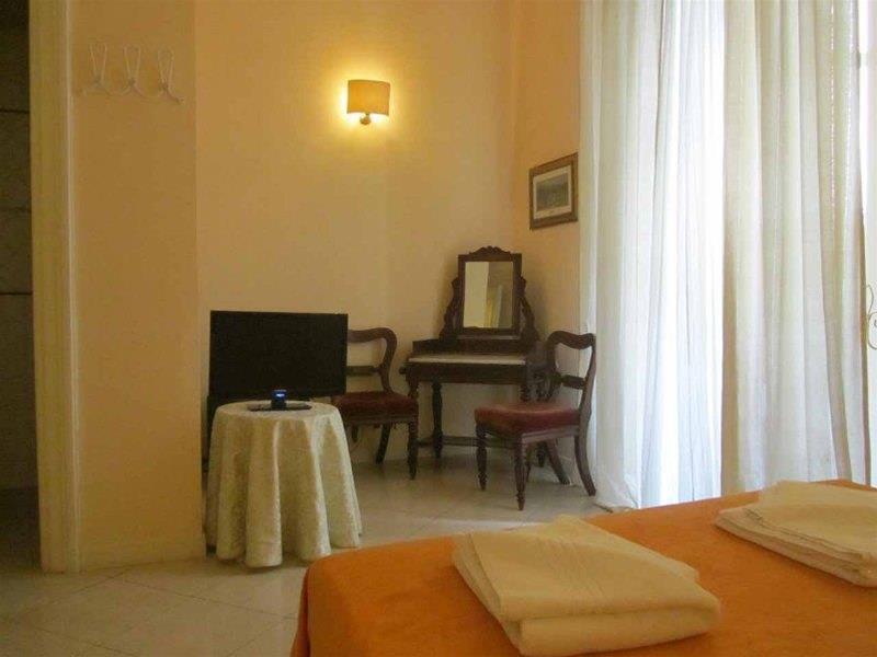 Marta Guest House