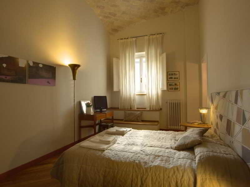 Mecenate Rooms