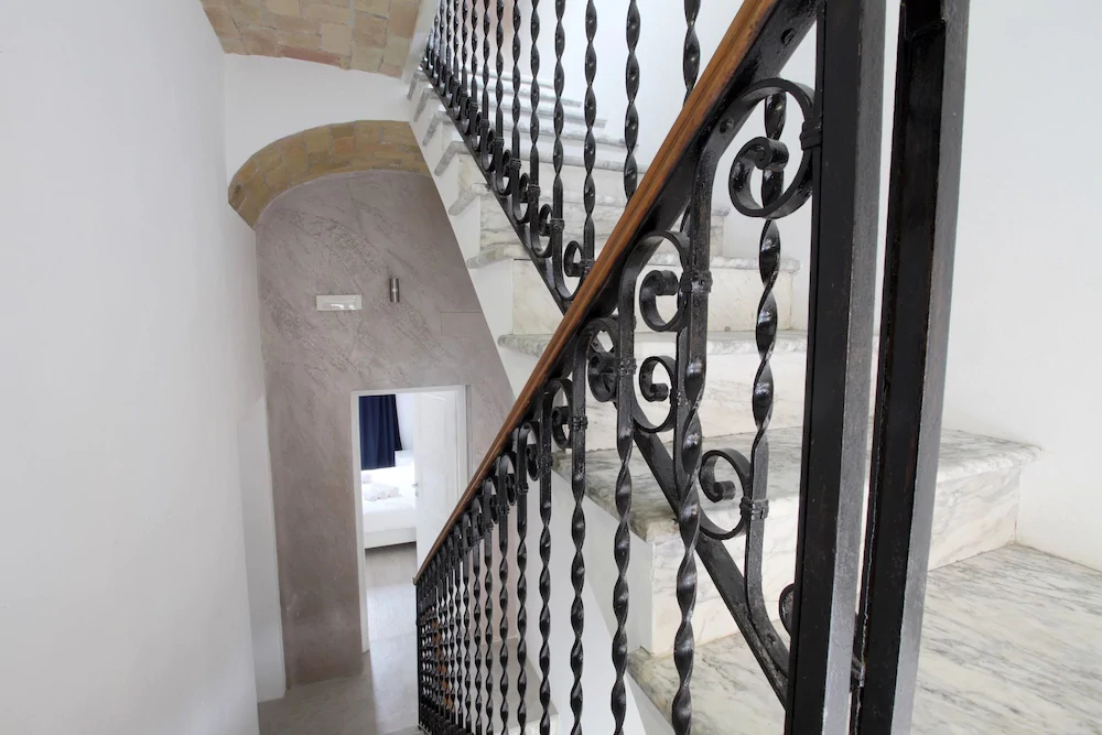 Mirko Luxury Inn