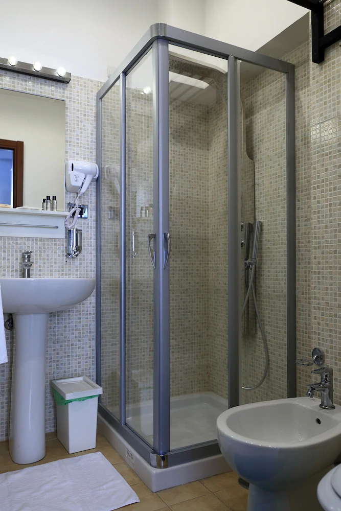Mirko Luxury Inn