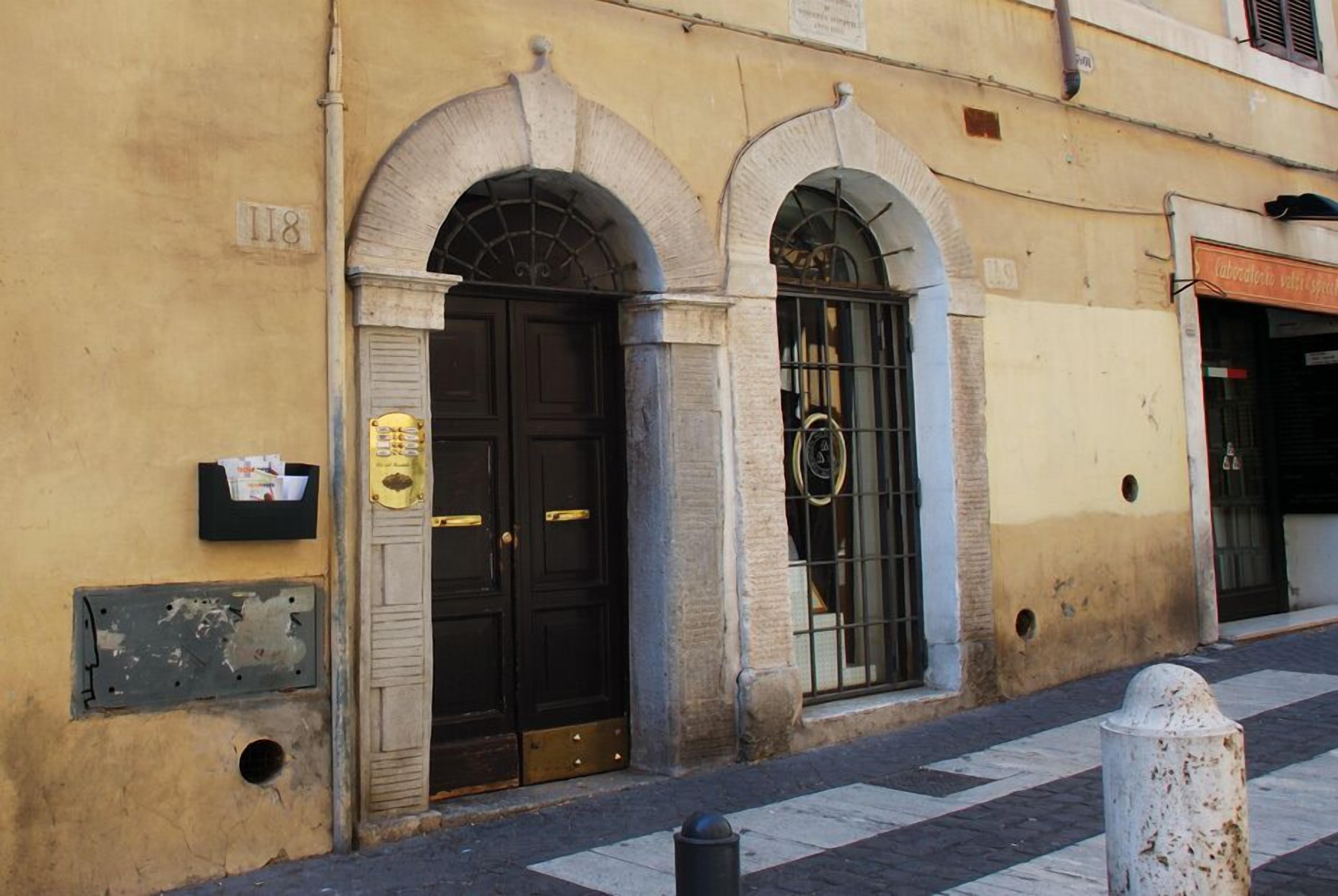 Monti House 118
