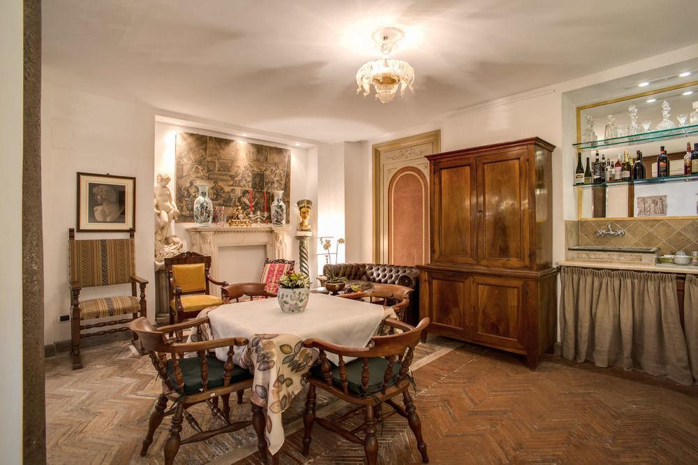Navona Gallery & Garden Suites
