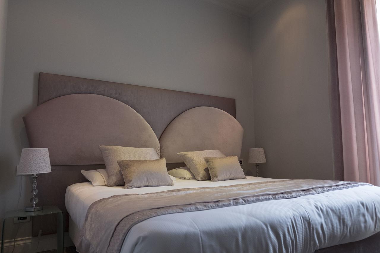 Opera House Rooms
