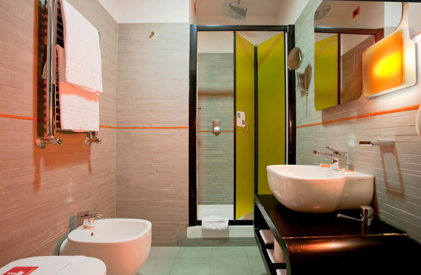Orange Hotel