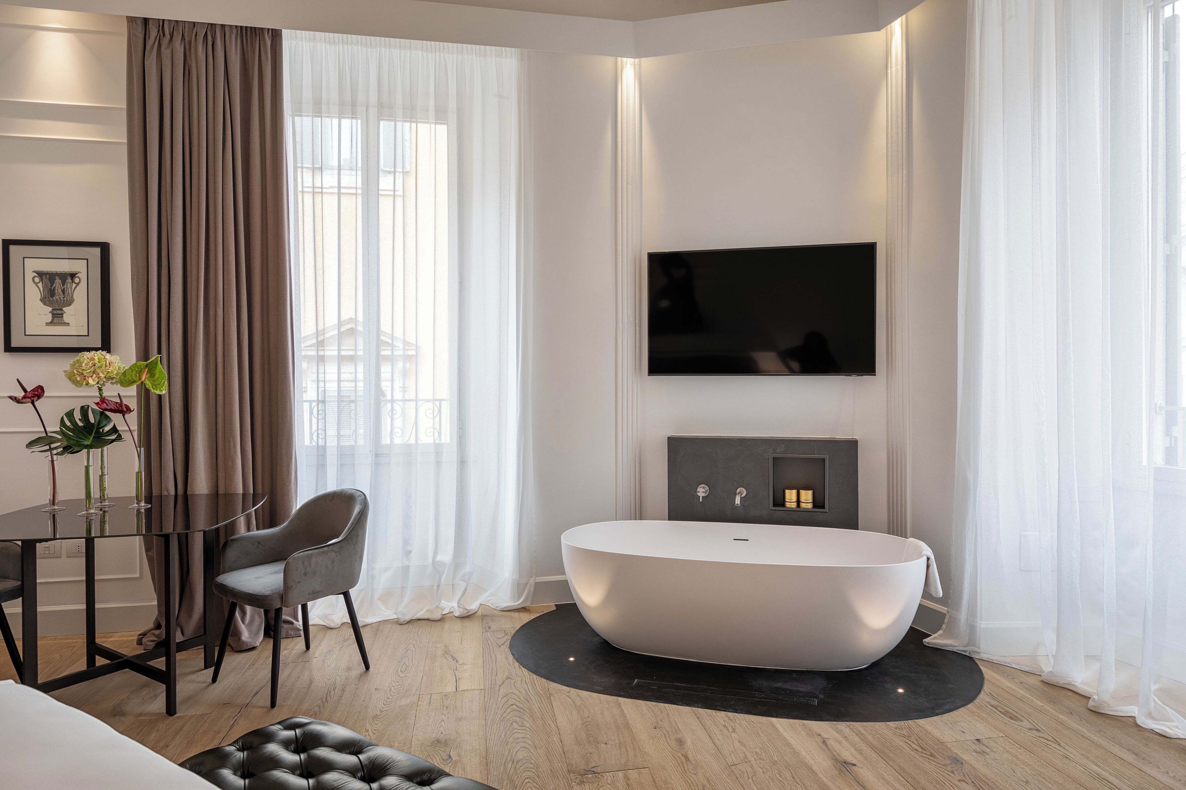 Palazzo Goldoni Condotti Collection