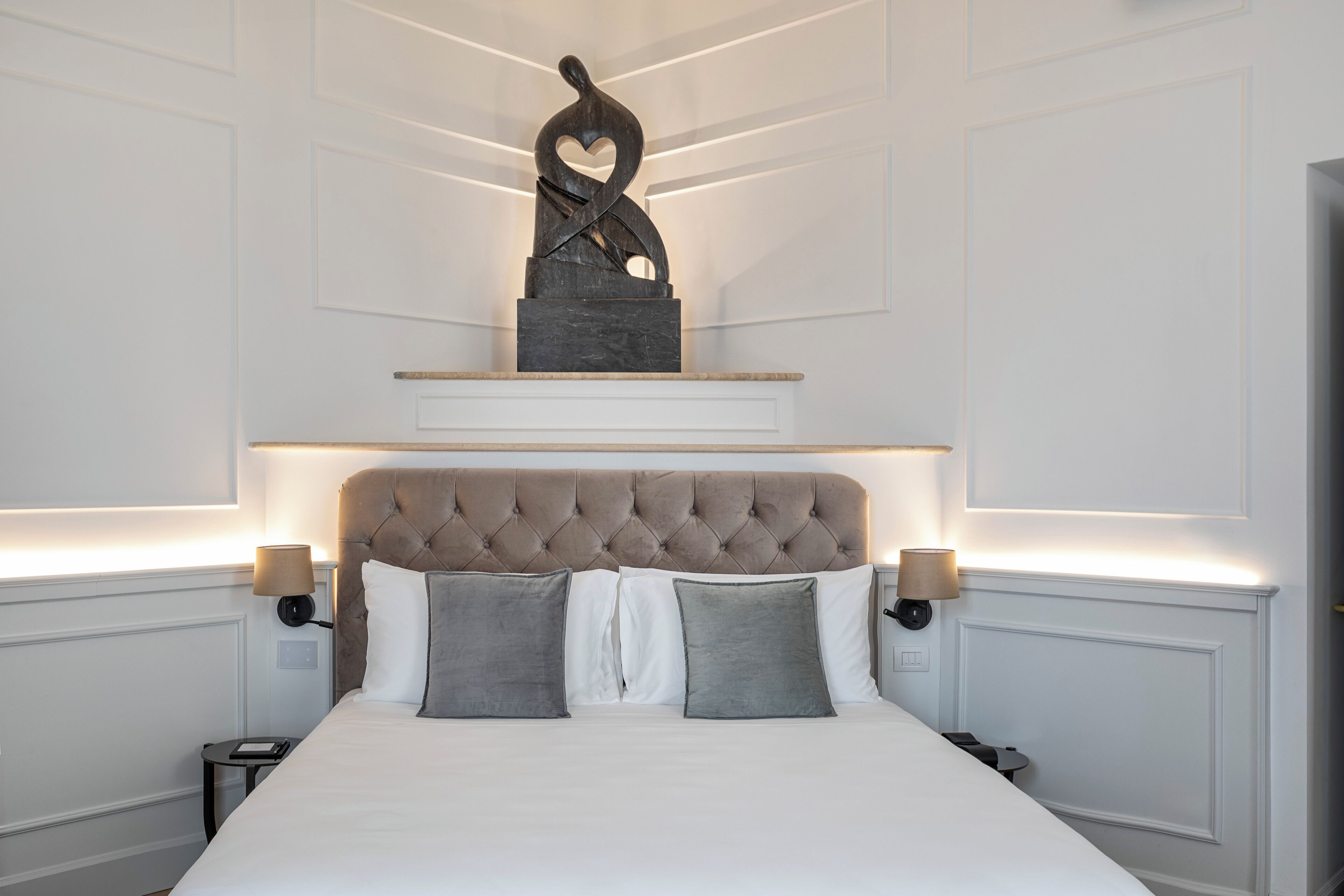 Palazzo Goldoni Condotti Collection