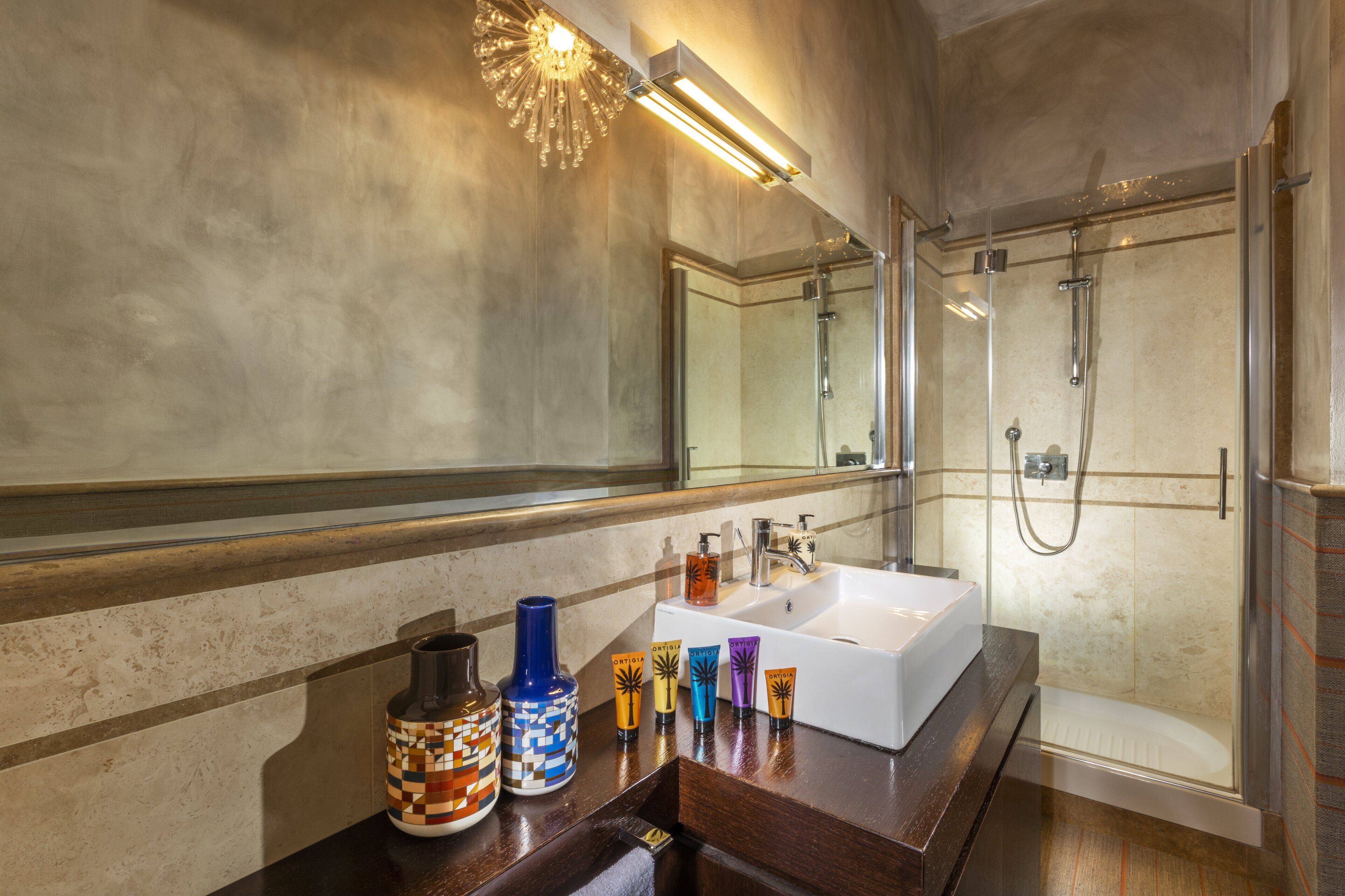 Palm Suites
