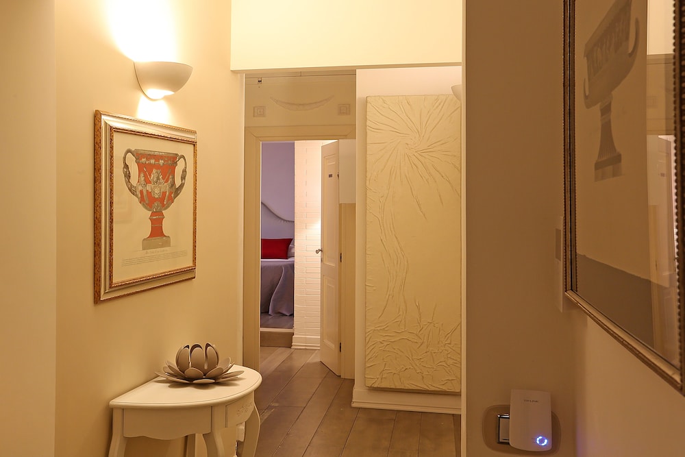 Piazzetta de' Monti Suites