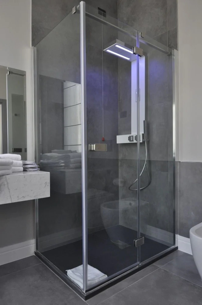 Place 24 Suites & Wellness