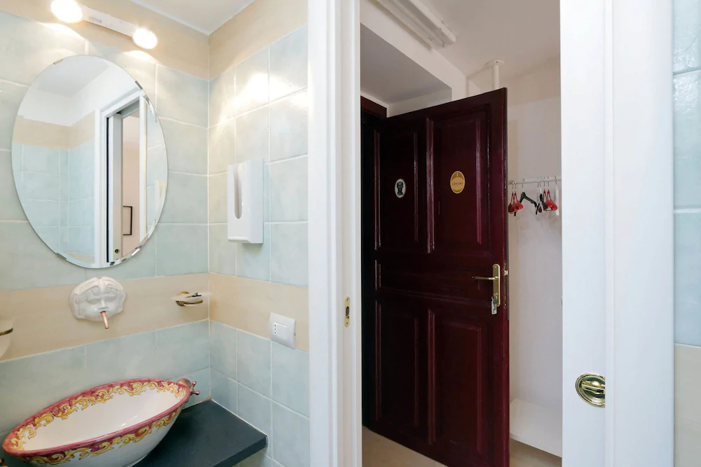 Quo Vadis Inn
