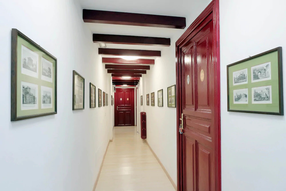 Quo Vadis Inn