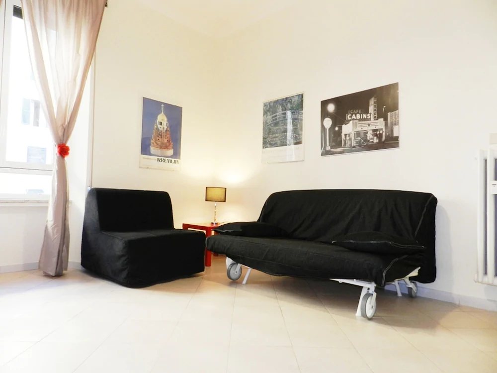 Re Di Roma House
