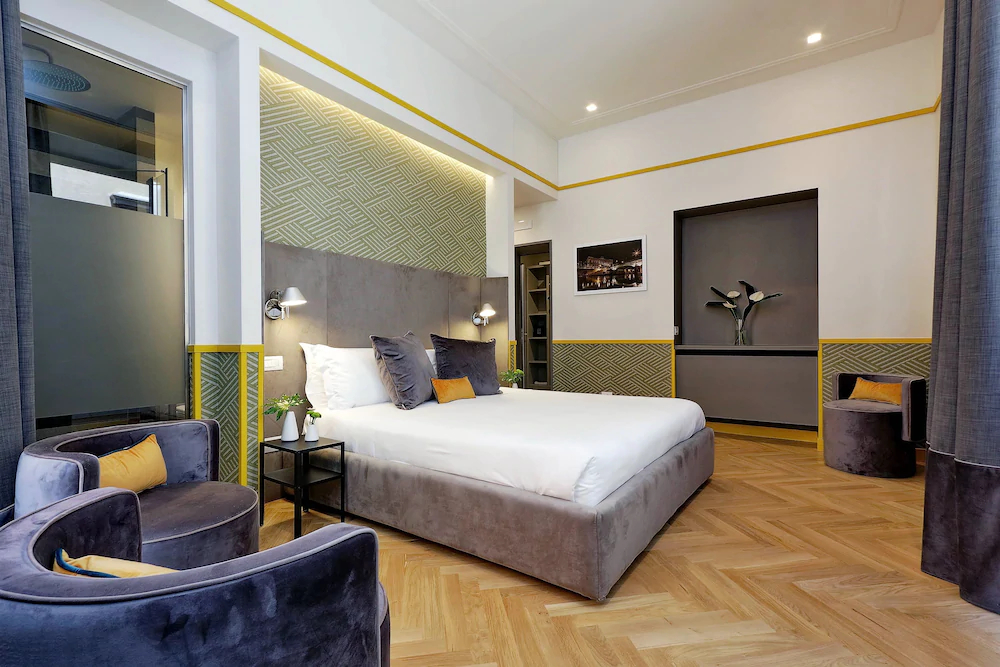Roma Five Suites