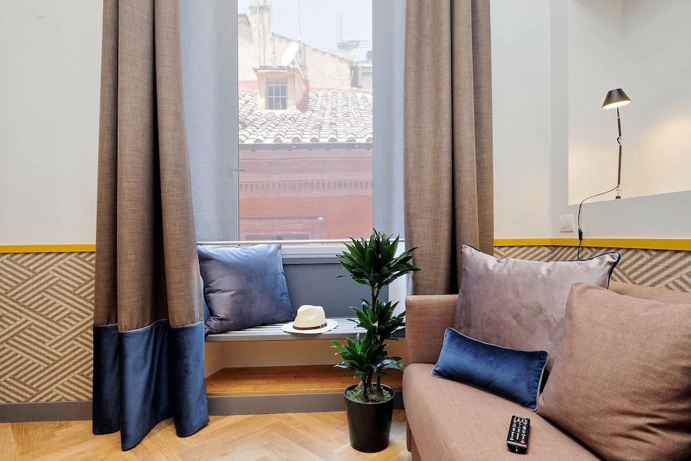Roma Five Suites