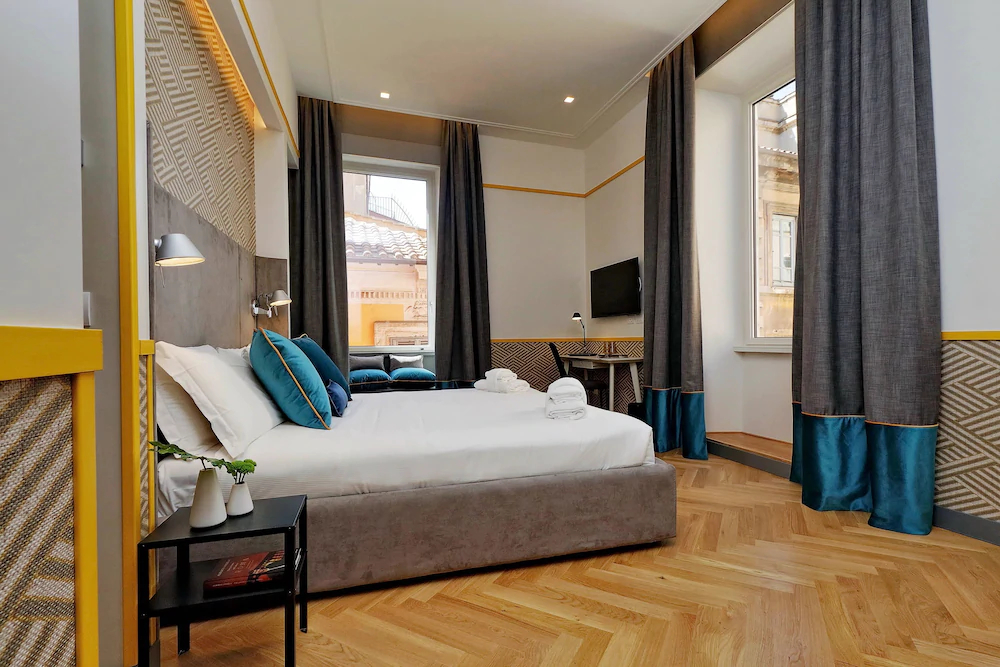 Roma Five Suites