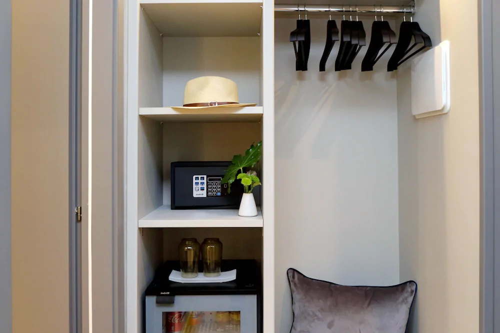 Roma Five Suites
