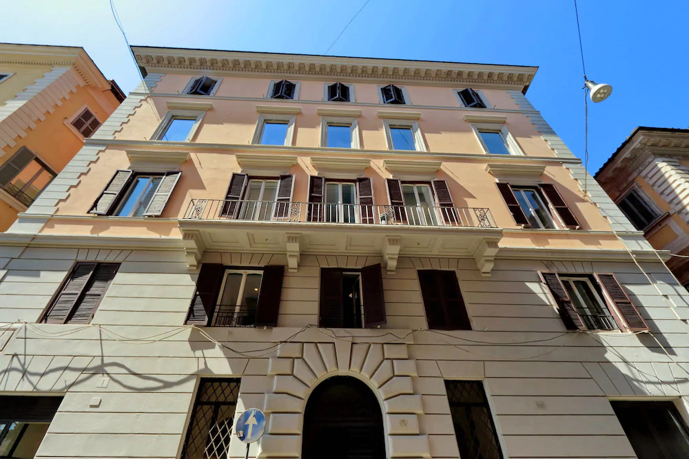 Roma Five Suites