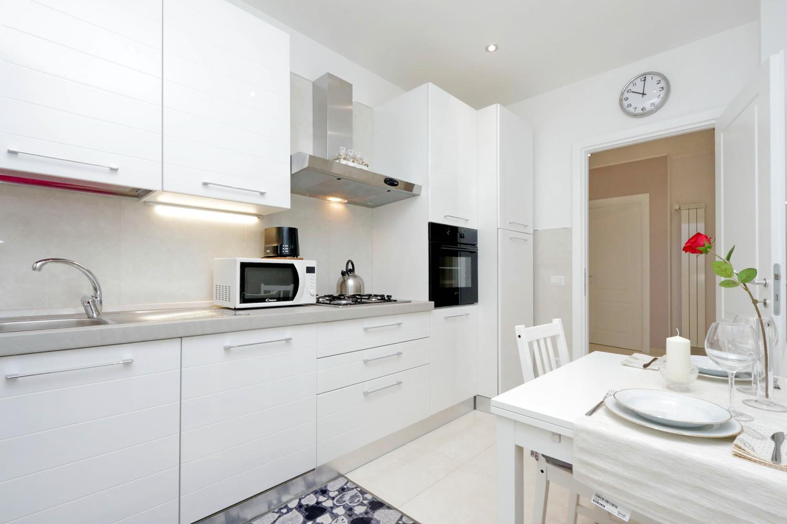 Roman Holiday Charming