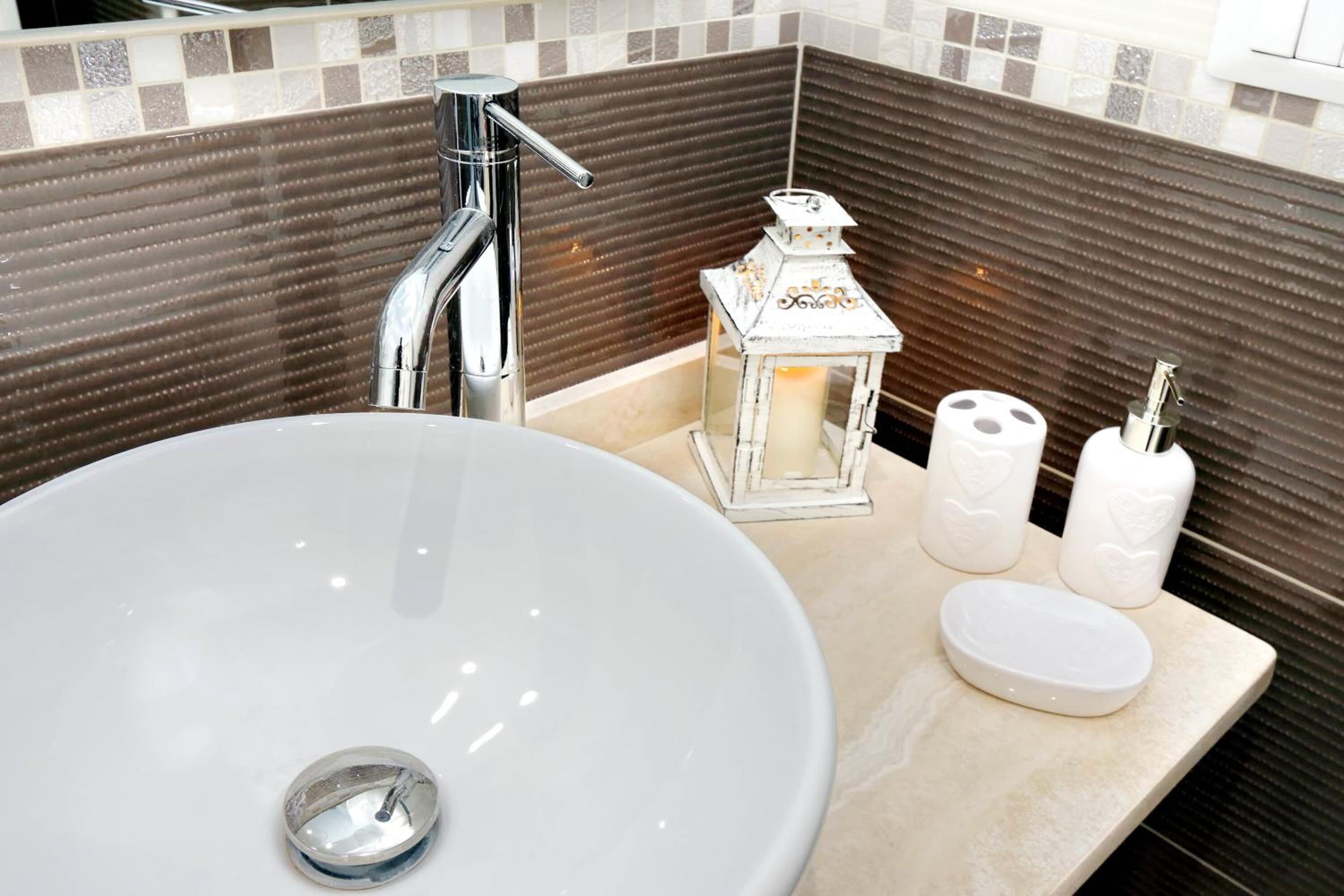 Roman Holiday Charming