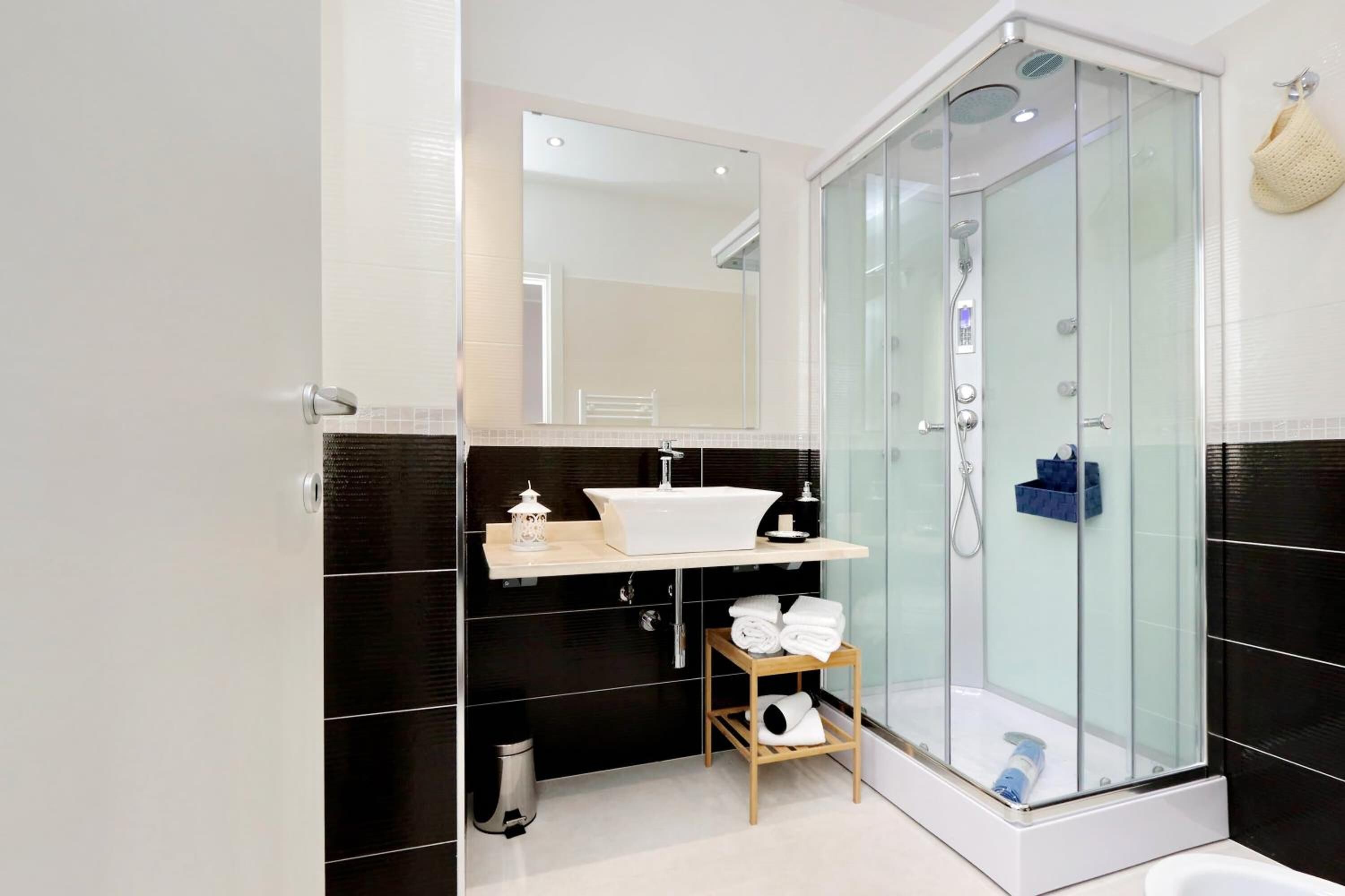 Roman Holiday Charming