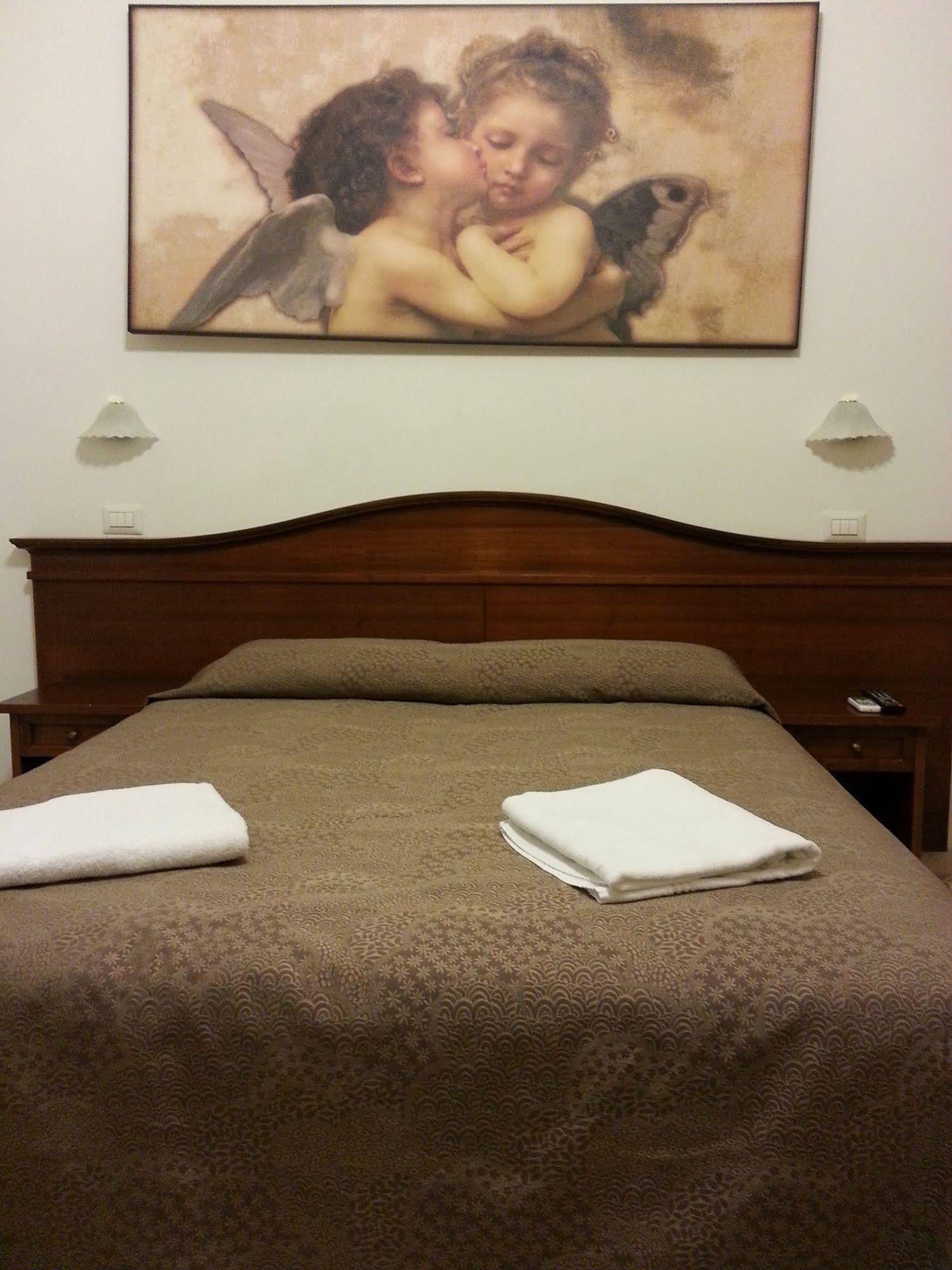 Rome City Inn