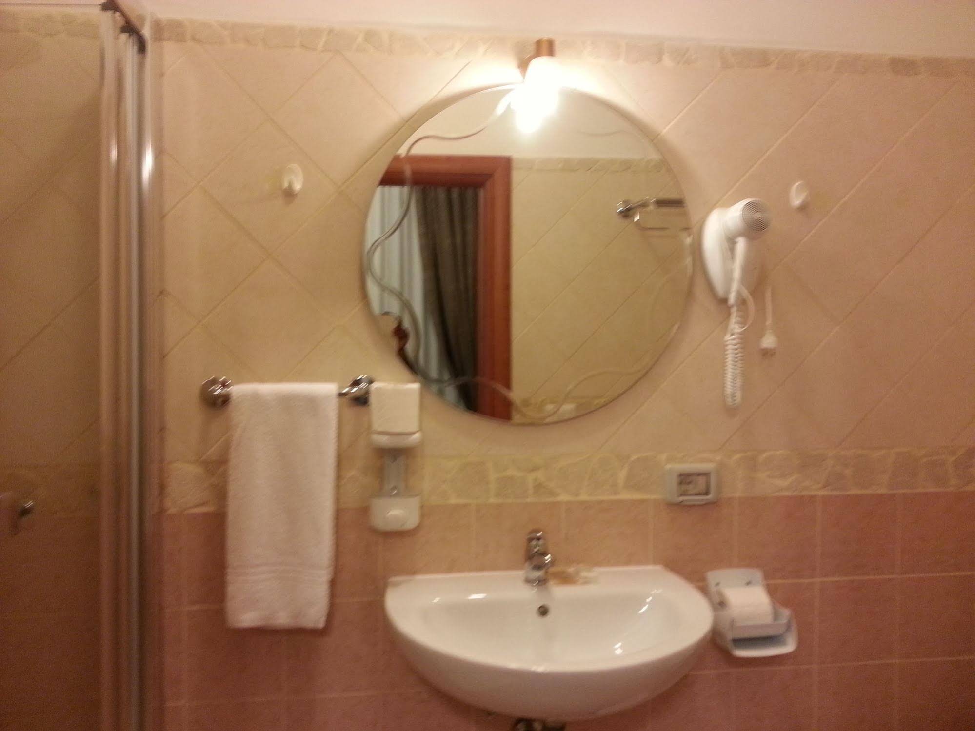 Rome City Inn