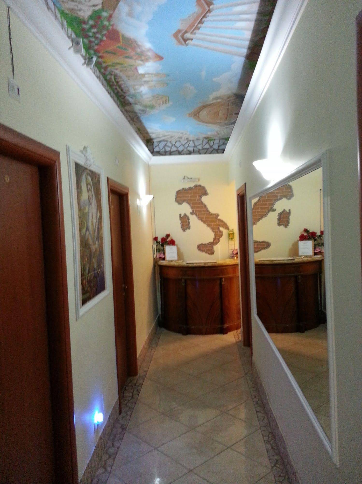 Rome City Inn