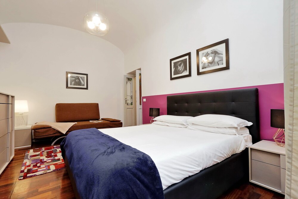 Florje House