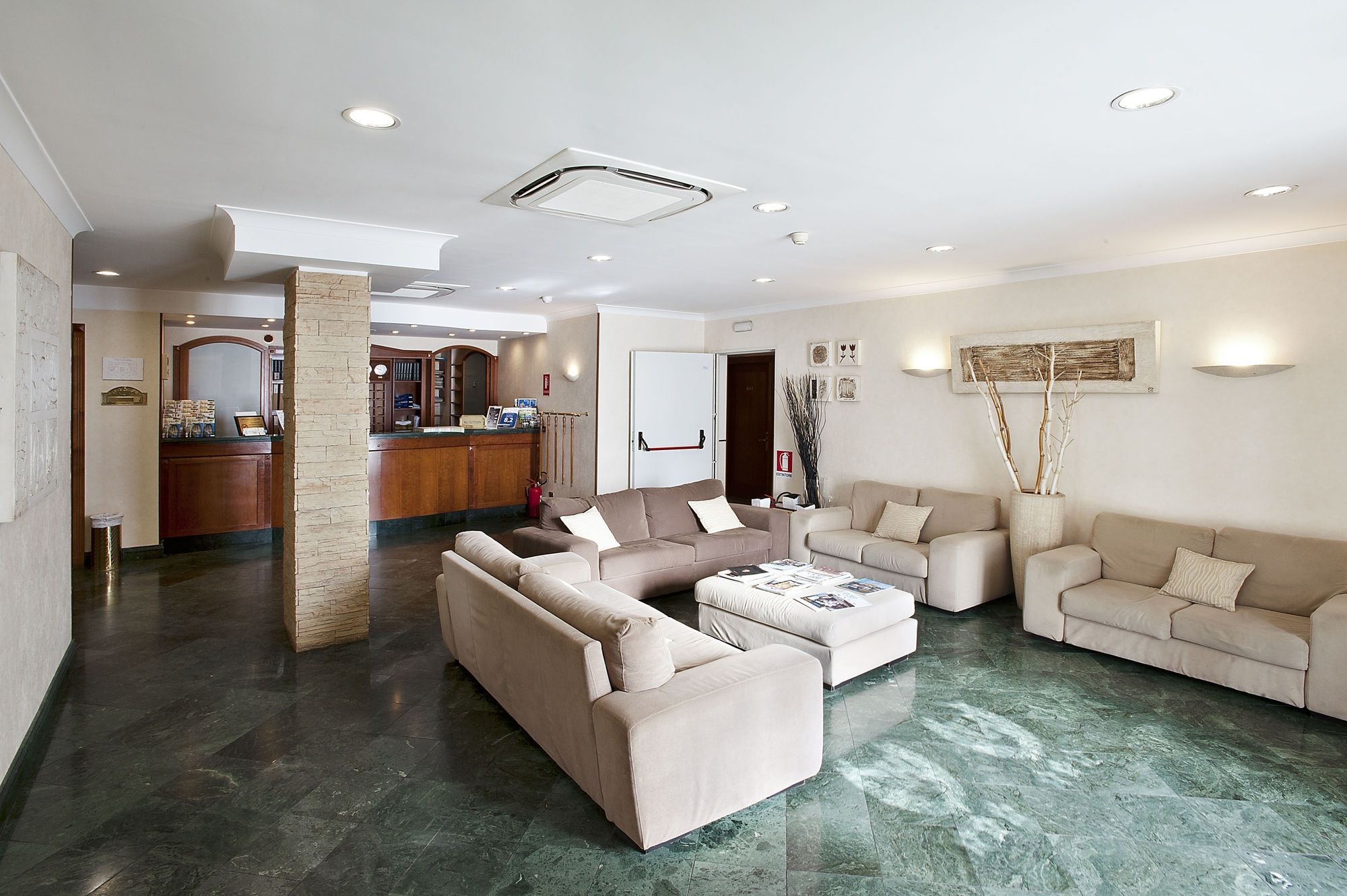 Romoli Hotel
