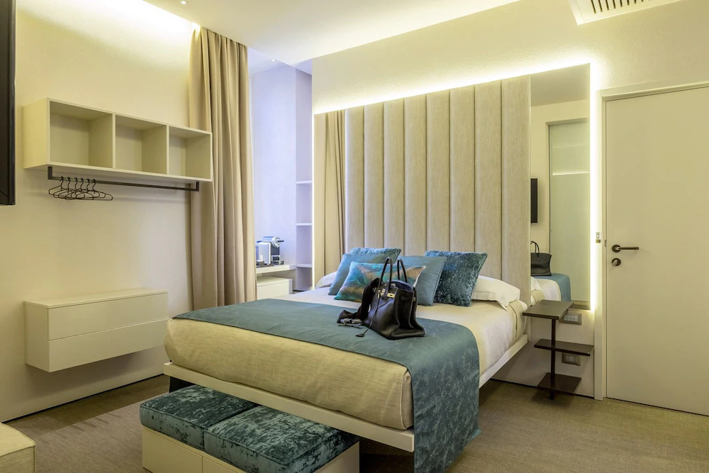 Room 230 Roma Luxury Suites