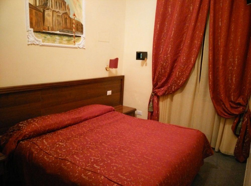 B&B Rudy Center