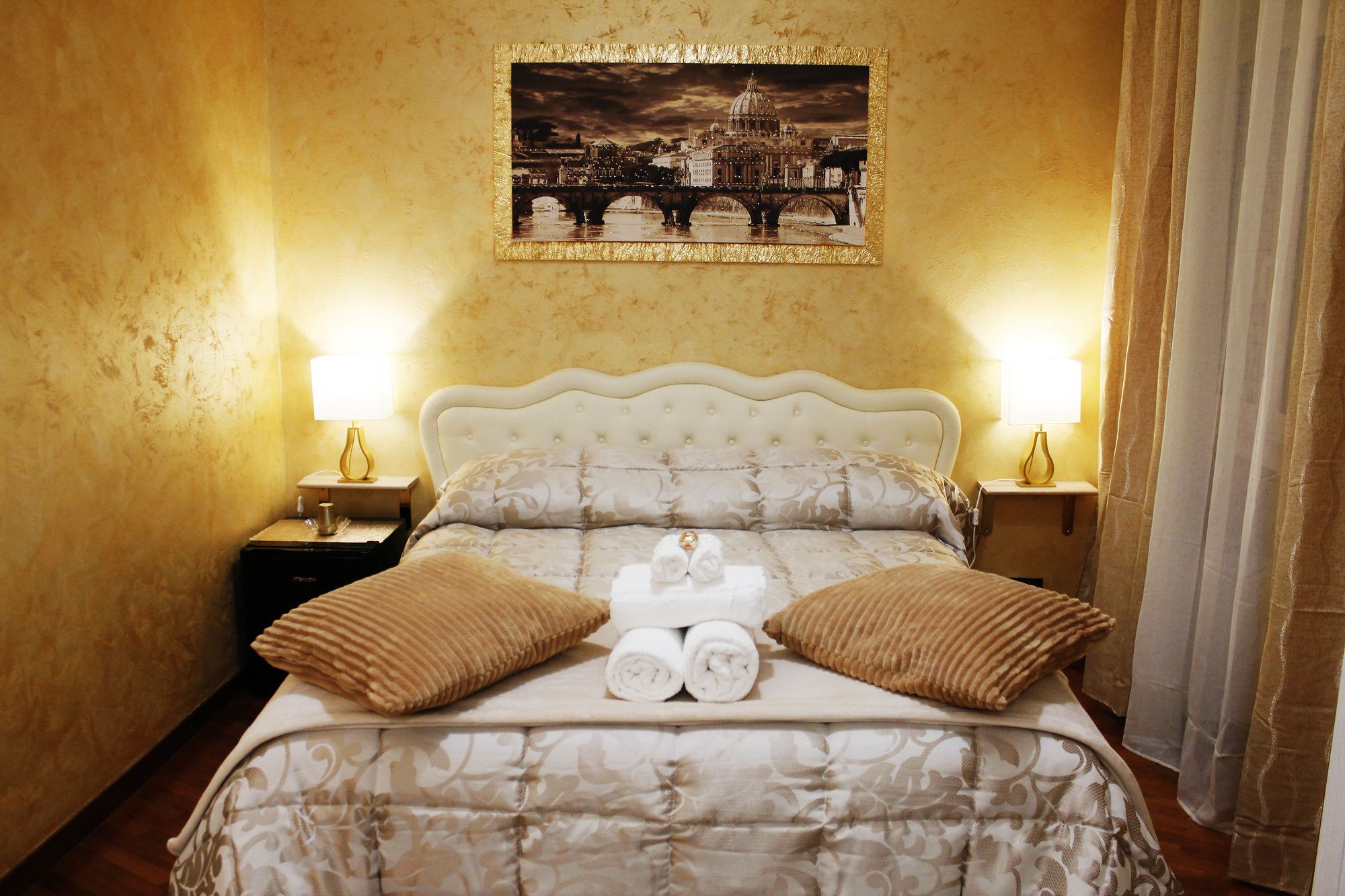 San Pietro Golden Rooms