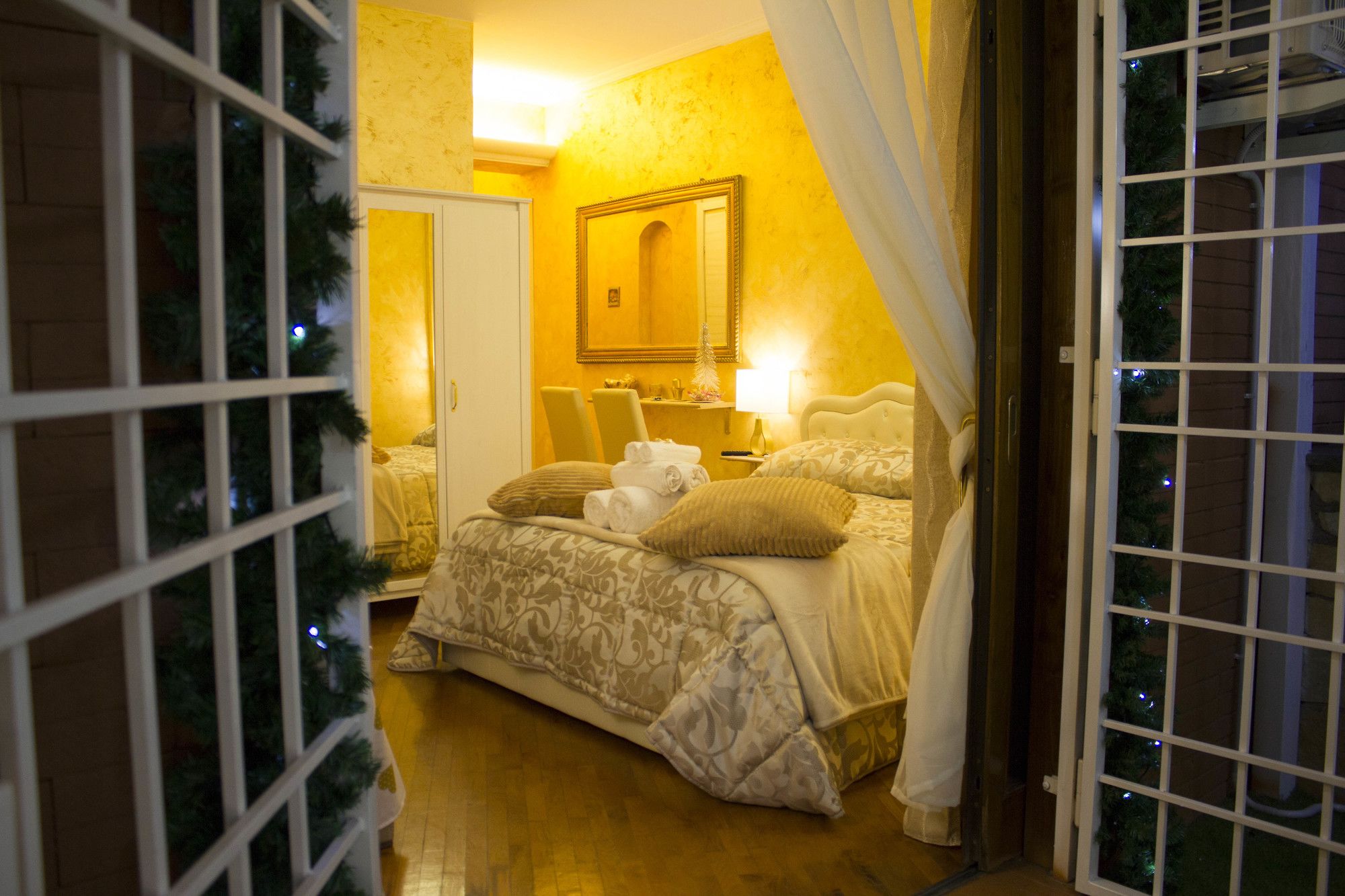 San Pietro Golden Rooms