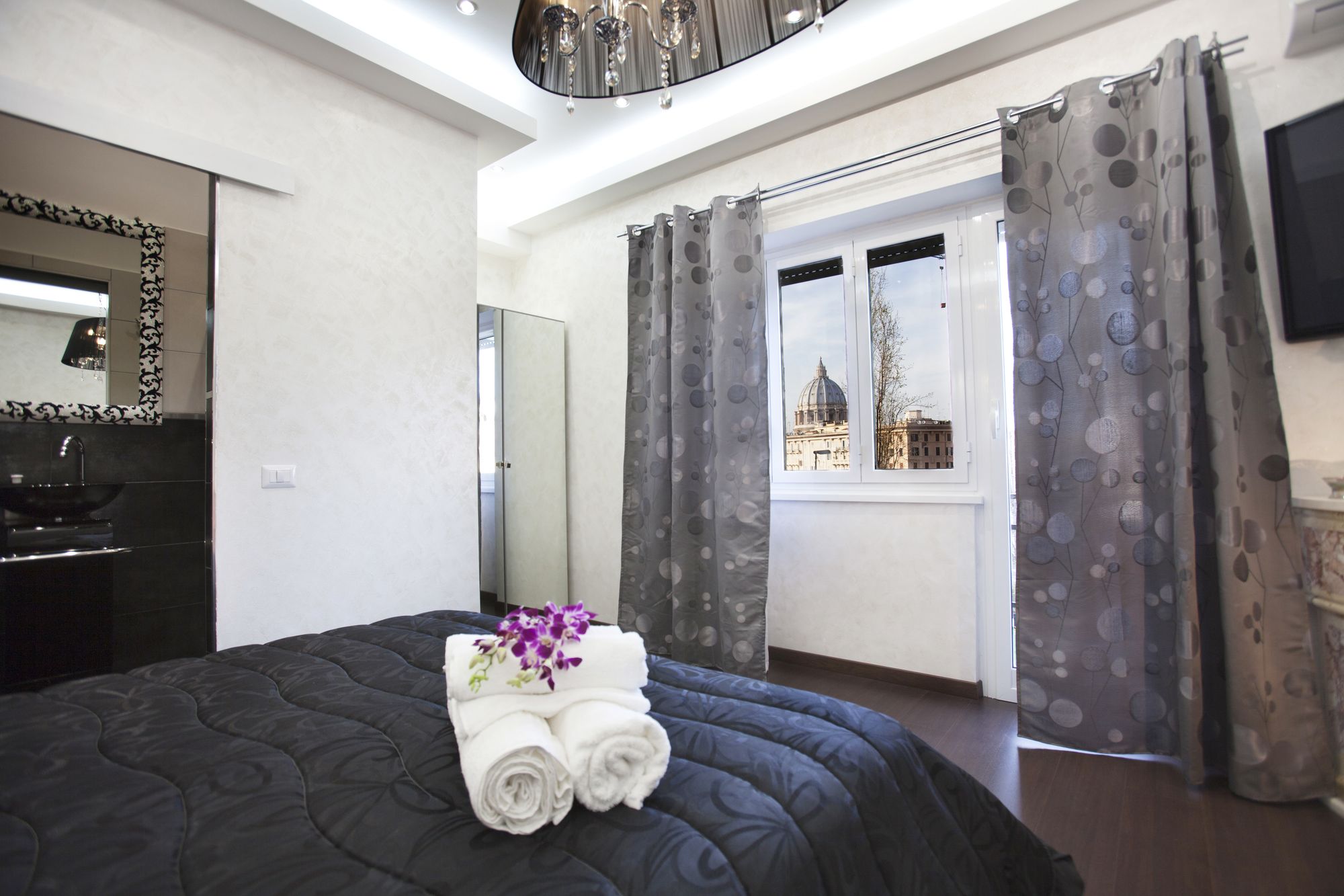 San Pietro Golden Rooms