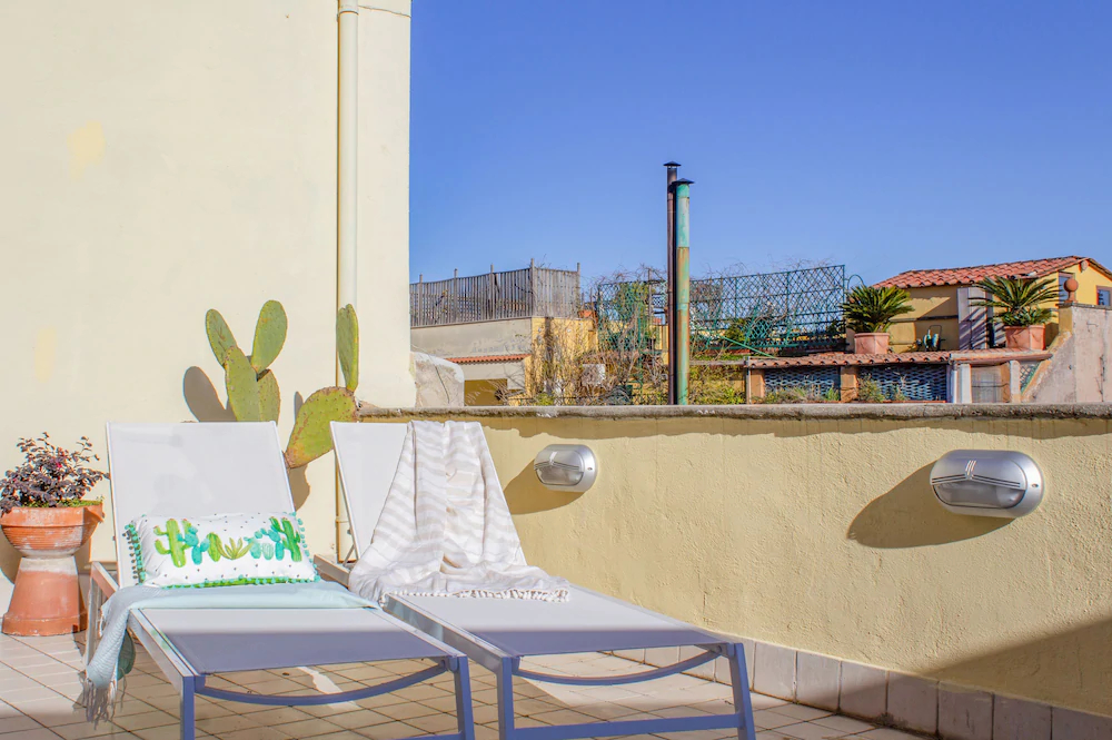 Santonofrio Apartments